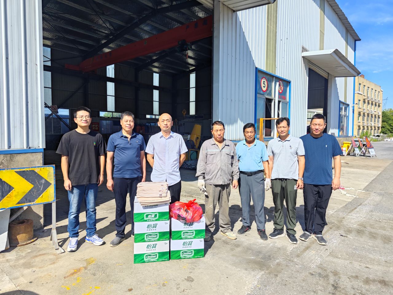 江苏通用路桥：把“清凉”送到施工一线